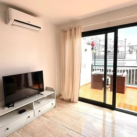 Casa Teddy - And Modern One Bedroom Apartment Tias